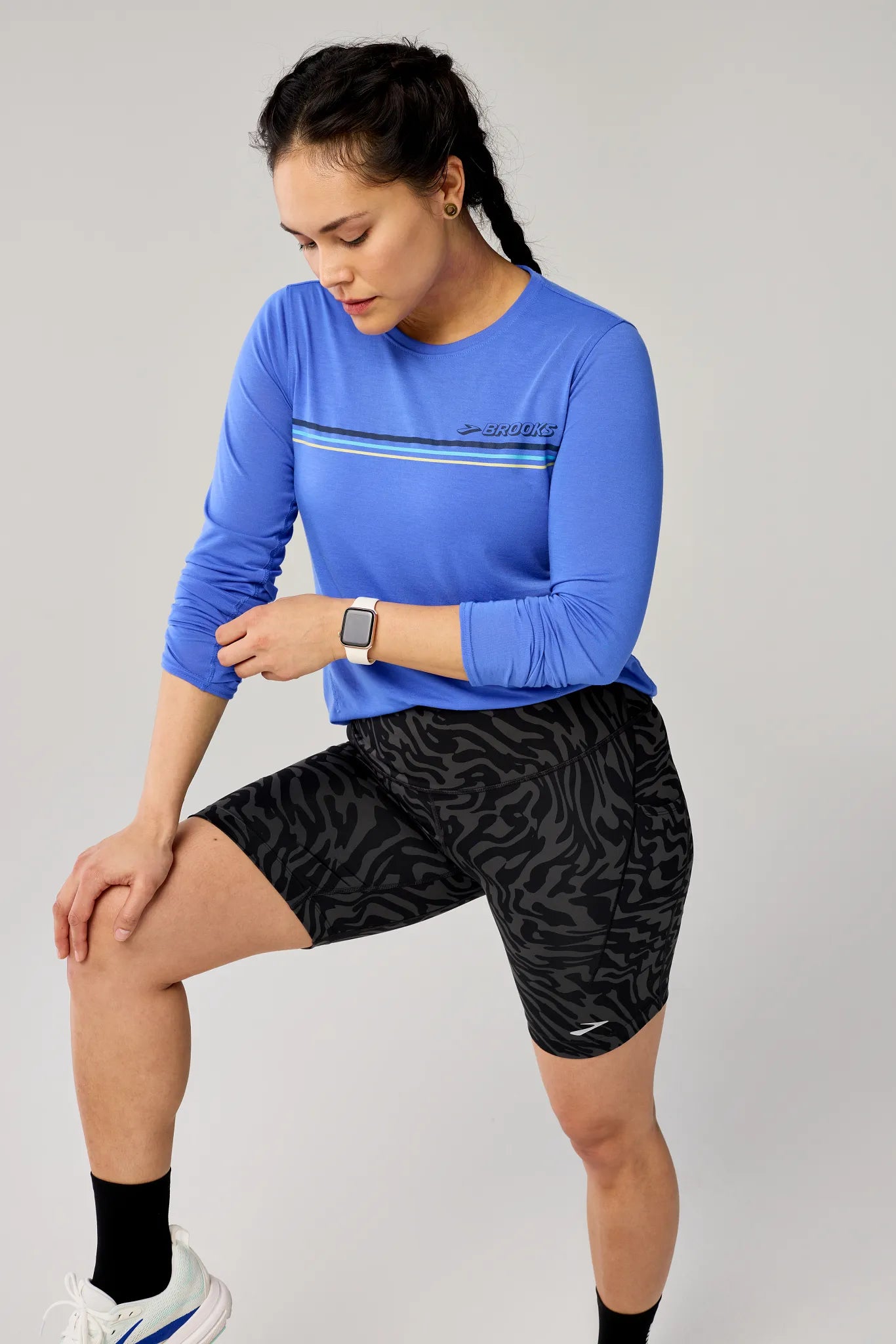 Spark 8" Short Tight
